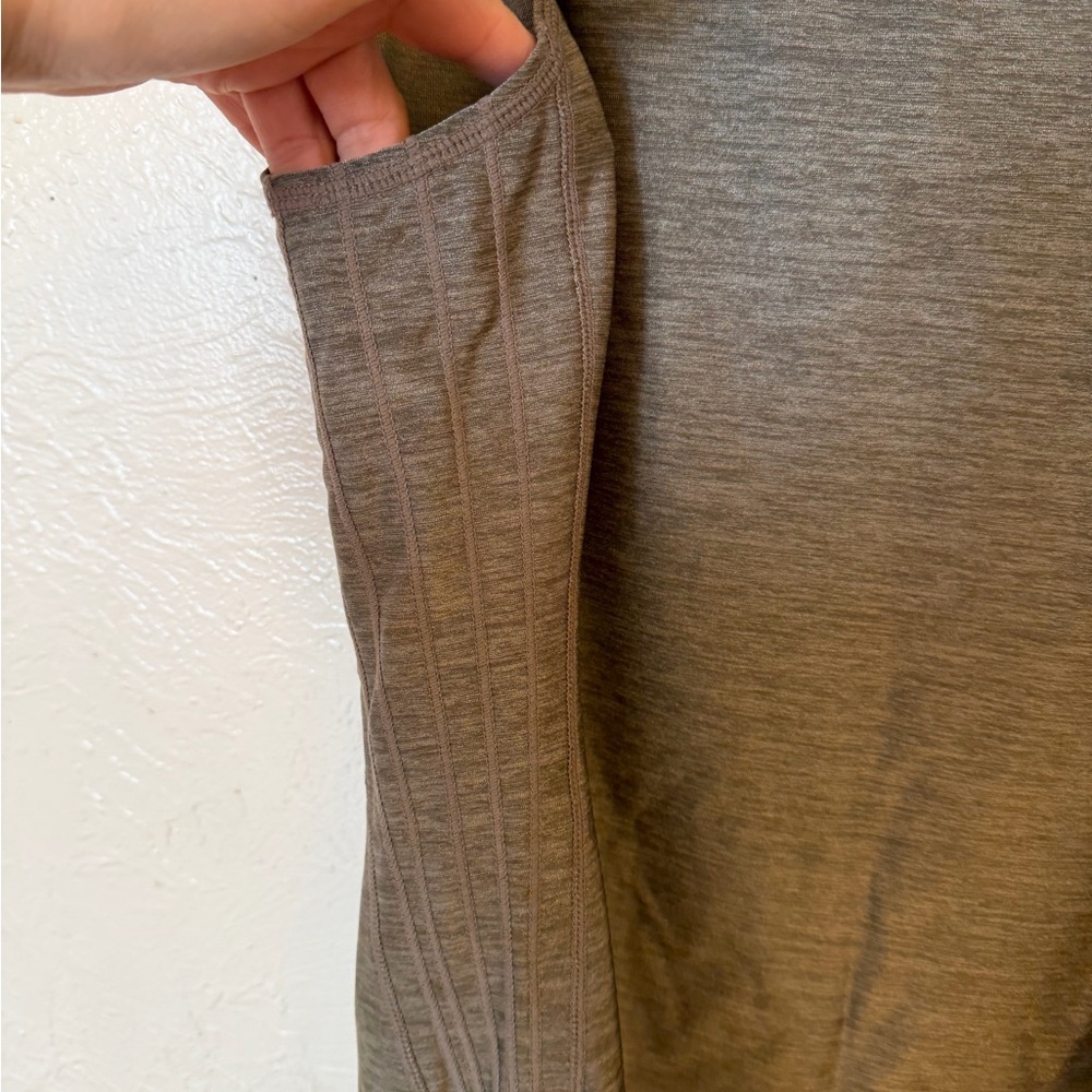 lululemon athletica Tank Top - Picture 2 of 8